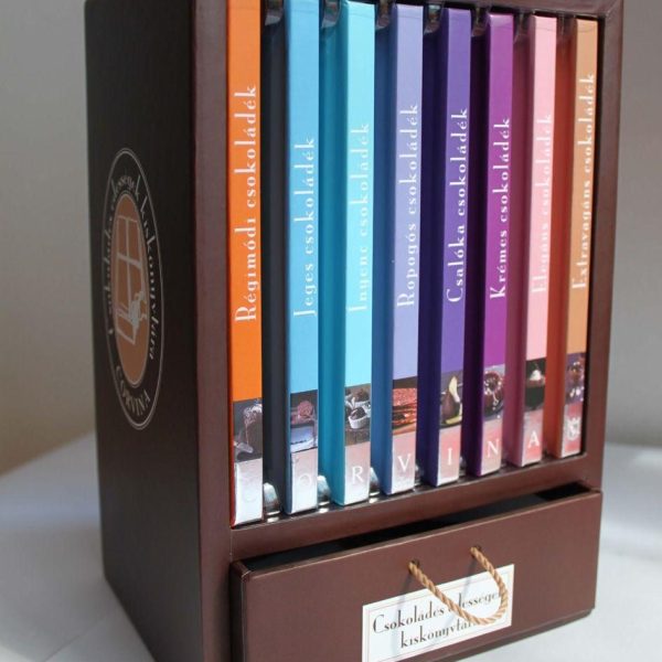 CSOKOLÁDÉS ÉDESSÉGEK KISKÖNYVTÁRA - 8 KÖTET DÍSZDOBOZBAN