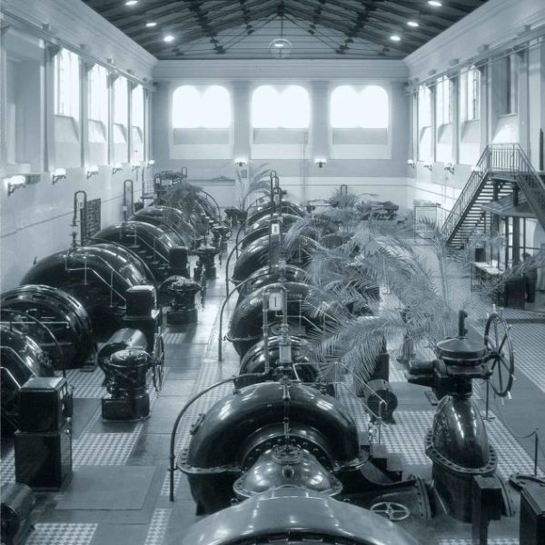 A FŐVÁROSI MŰVEK