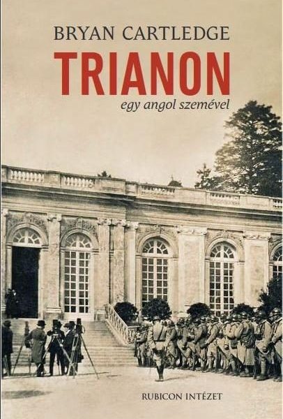 TRIANON EGY ANGOL SZEMÉVEL