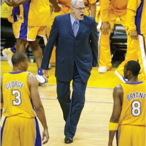 AZ UTOLSÓ SZEZON - A 2003-2004 -ES LAKERS RENDKÍVÜLI IDÉNYE