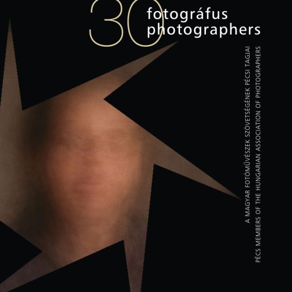 30 FOTOGRÁFUS - KÉTNYELVŰ