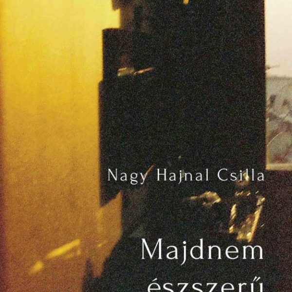 MAJDNEM ÉSZSZERŰ TÁVOLSÁGBÓL